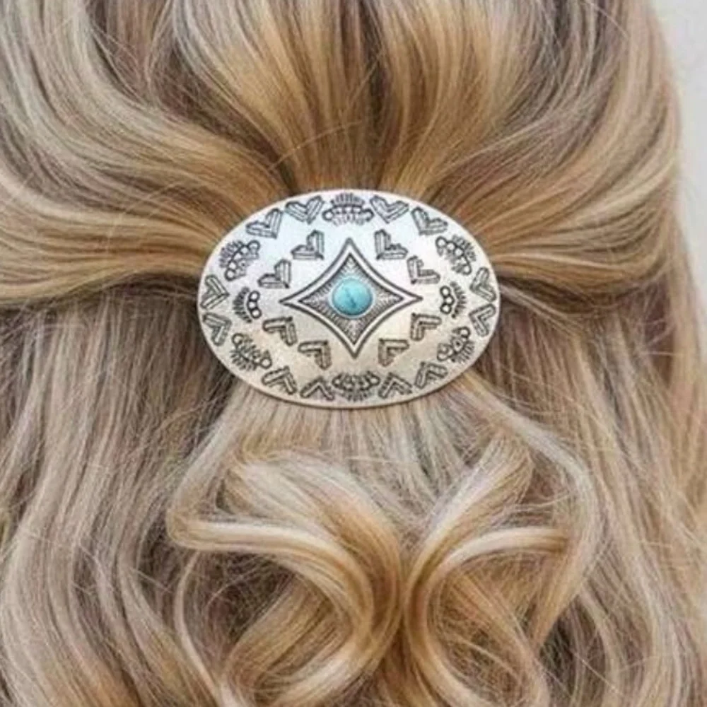 Antique-Style Oval Silver-Tone Western Concho Pin